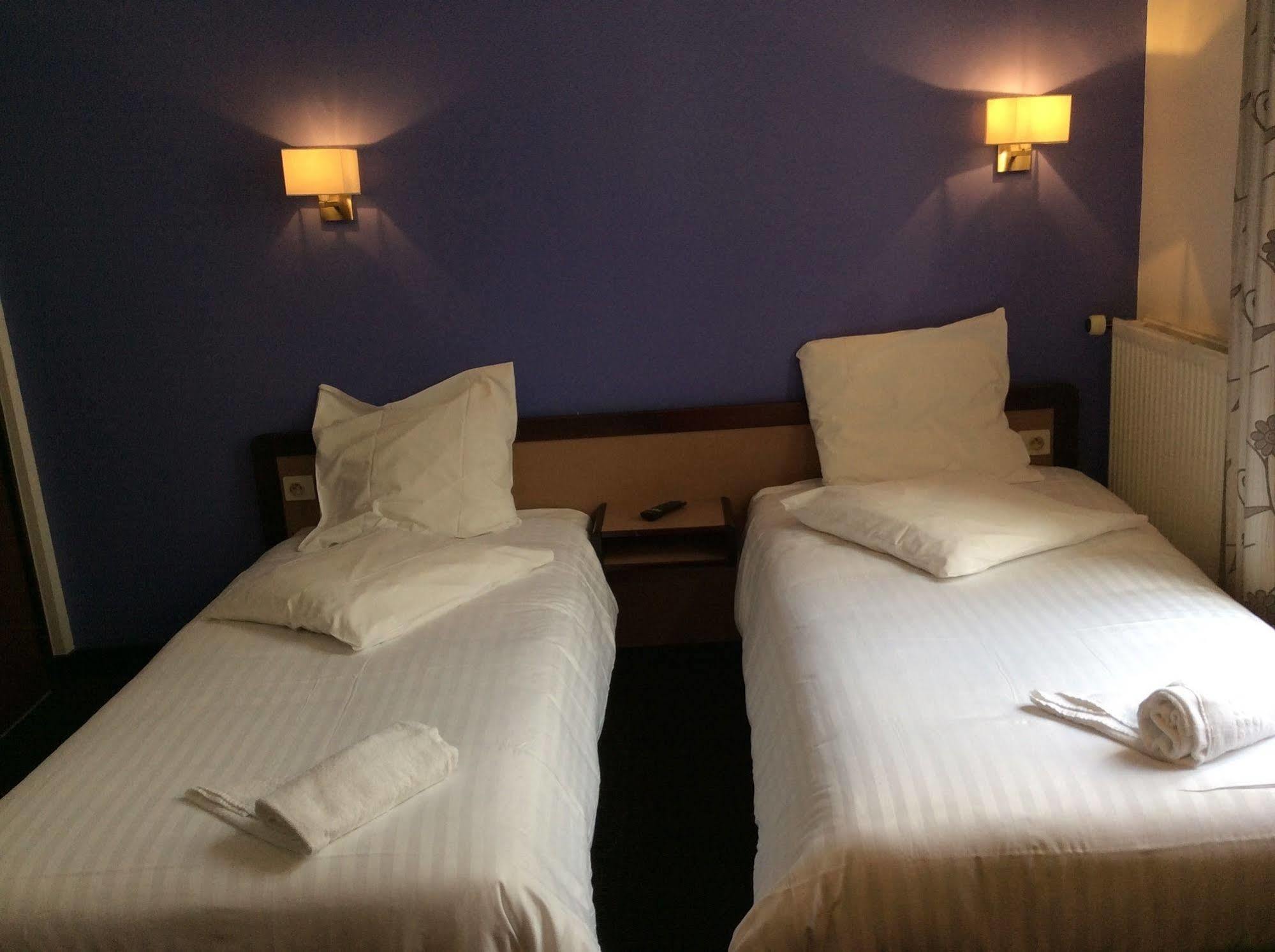 Hotel De La Place Du Louvre - Esprit De France Paryż Zewnętrze zdjęcie